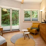 Kugelhaus Solveig - Zeitloses Holzhaus In Kugelform Für Stille Momente In Der *