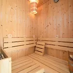 Ferienhaus Kugelhaus Solveig - Zeitloses Holzhaus In Kugelform Für Stille Momente In Der *
