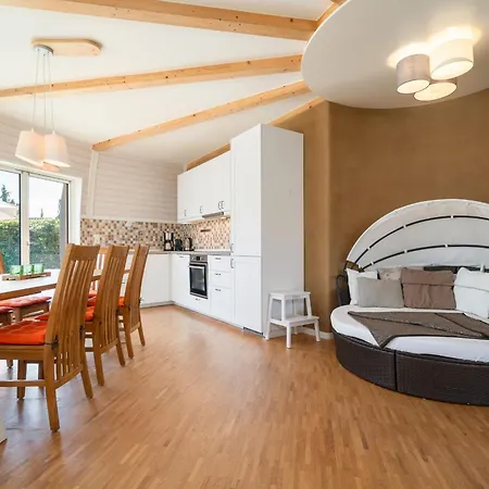 Kugelhaus Solveig - Zeitloses Holzhaus In Kugelform Fuer Stille Momente In Der Holiday home