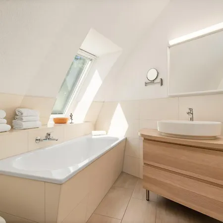 Kugelhaus Solveig - Zeitloses Holzhaus In Kugelform Fuer Stille Momente In Der * Wustrow (Penzlin)