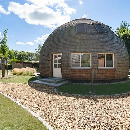 Ferienhaus Kugelhaus Solveig - Zeitloses Holzhaus In Kugelform Für Stille Momente In Der *